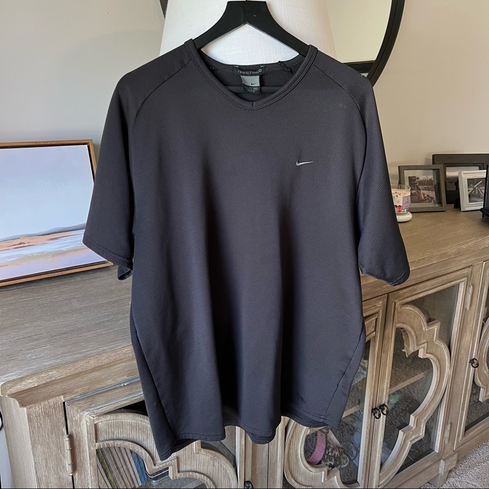 Nike short sleeve black top
